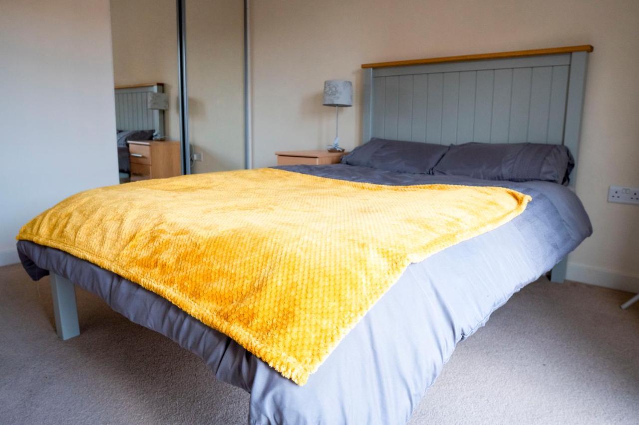 Spacious Two Bedrooms Apartment For Business And Holiday Portsmouth Dış mekan fotoğraf