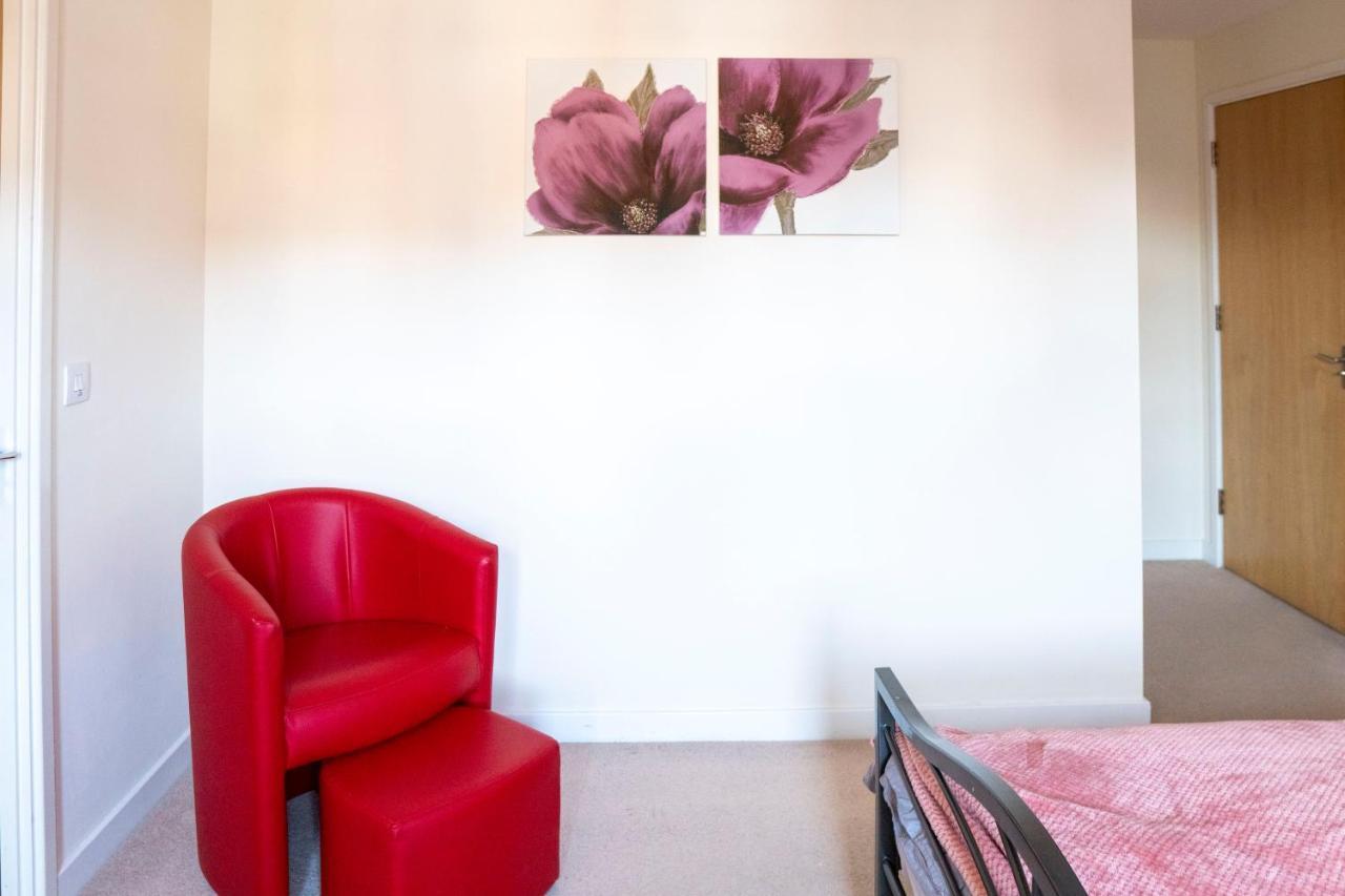 Spacious Two Bedrooms Apartment For Business And Holiday Portsmouth Dış mekan fotoğraf