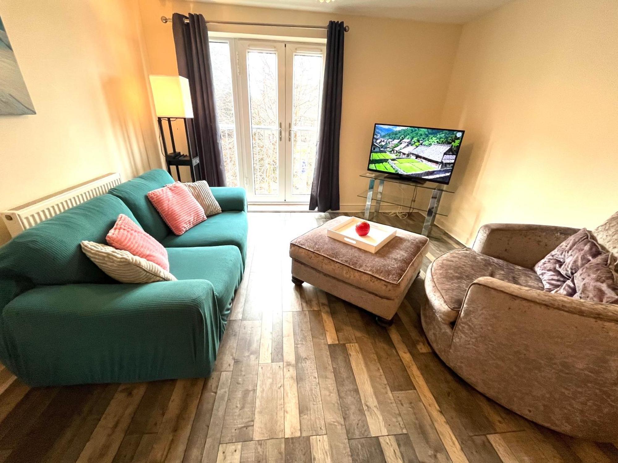 Spacious Two Bedrooms Apartment For Business And Holiday Portsmouth Dış mekan fotoğraf