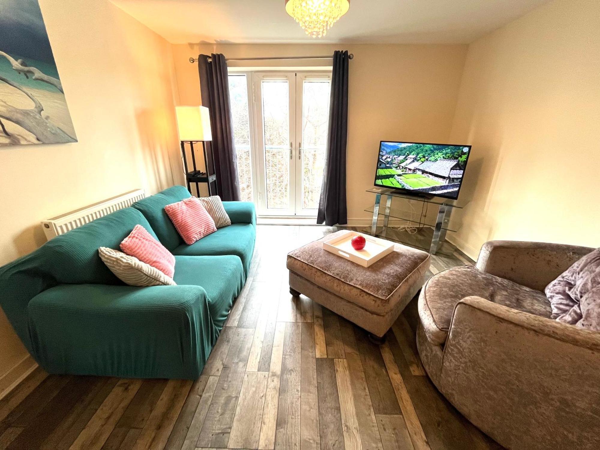 Spacious Two Bedrooms Apartment For Business And Holiday Portsmouth Dış mekan fotoğraf